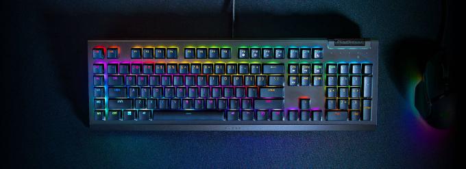 Razer RZ03-04700800-R3R1