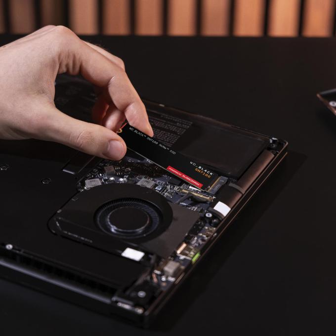 WD WDS200T4X0E
