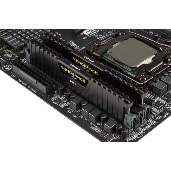 Corsair CMK16GX4M2Z3600C18