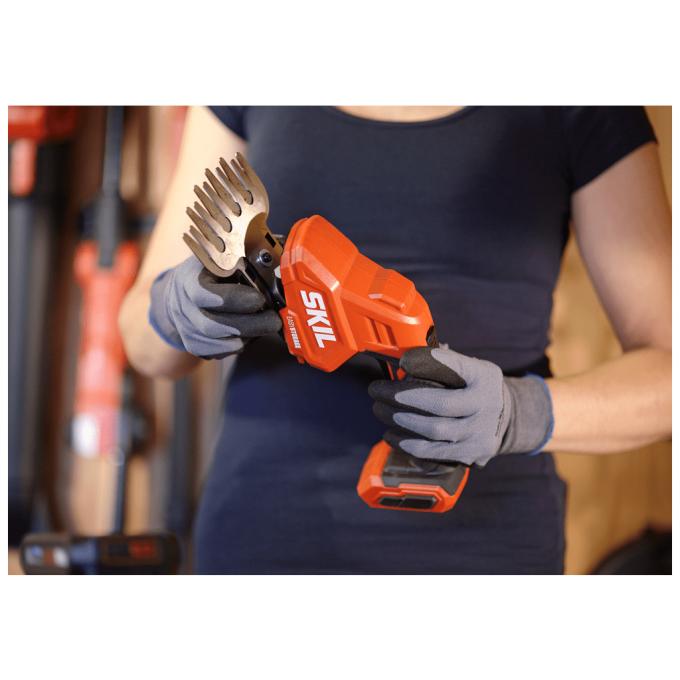 SKIL GV1E0630CA+BC1E3110A