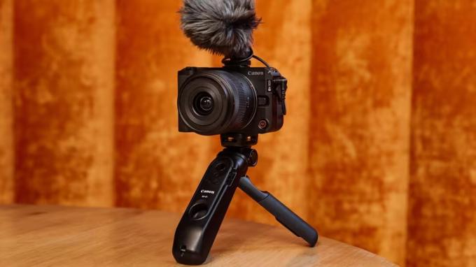 Canon 6895C024