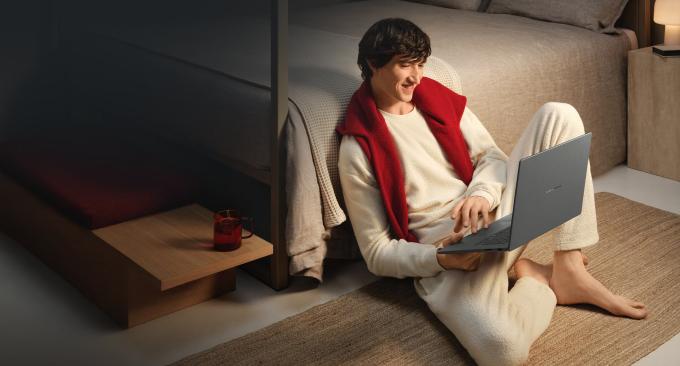 ASUS 90NB18L5-M000B0
