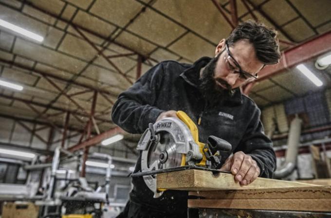 DeWALT DWE560