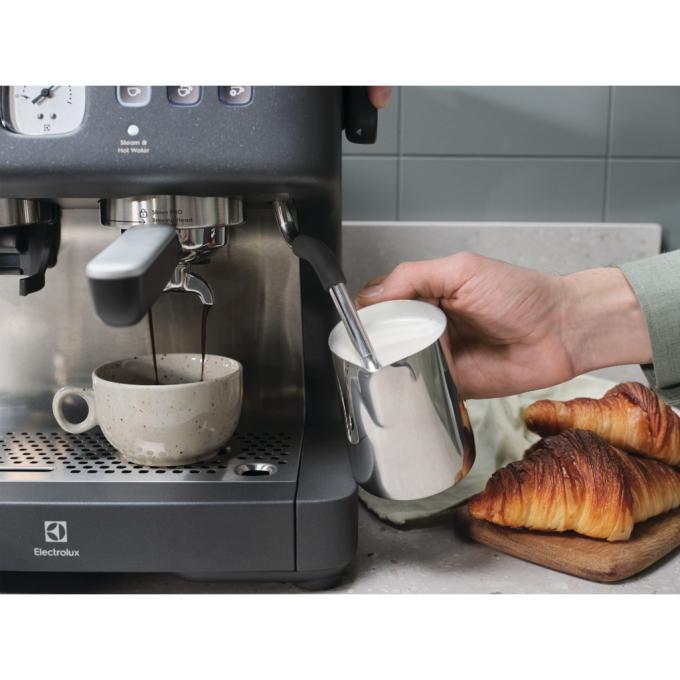 ELECTROLUX E8EC1-8BP