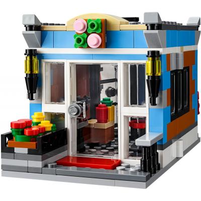 Конструктор LEGO Creator Магазинчик на углу 31050