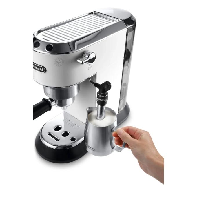 DeLonghi EC685W