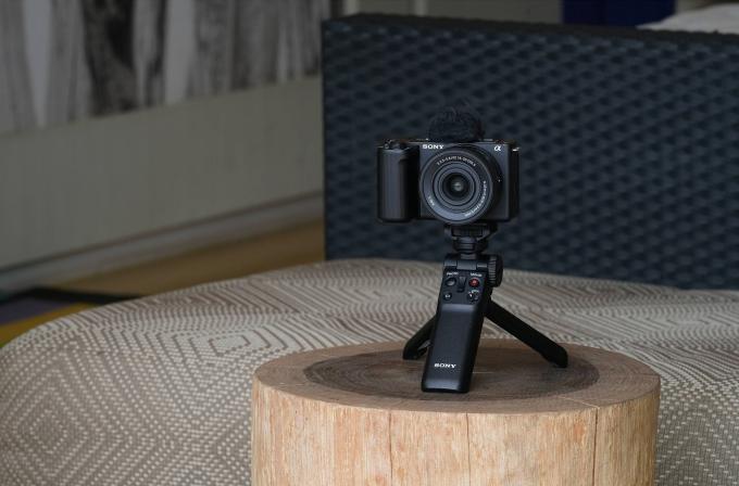 SONY ZVE10M2KB.CEC