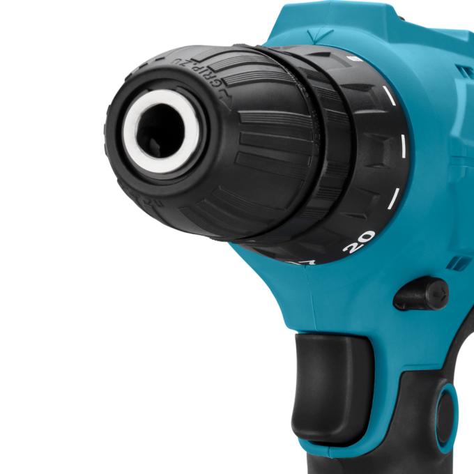 Makita DF0300