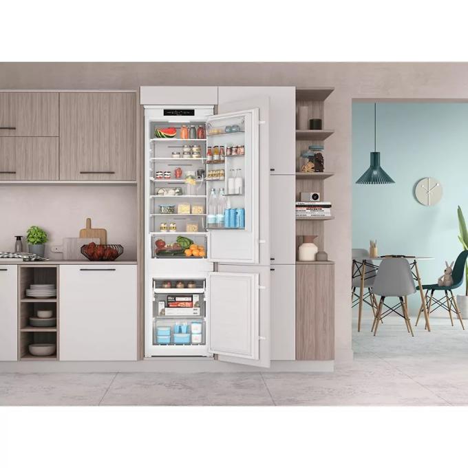Indesit INC20T321EU