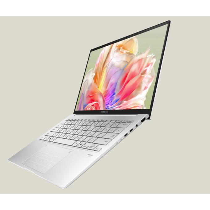 ASUS 90NB14W2-M01V70