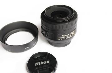 Nikon Nikkor AF-S 35mm f/1.8G DX